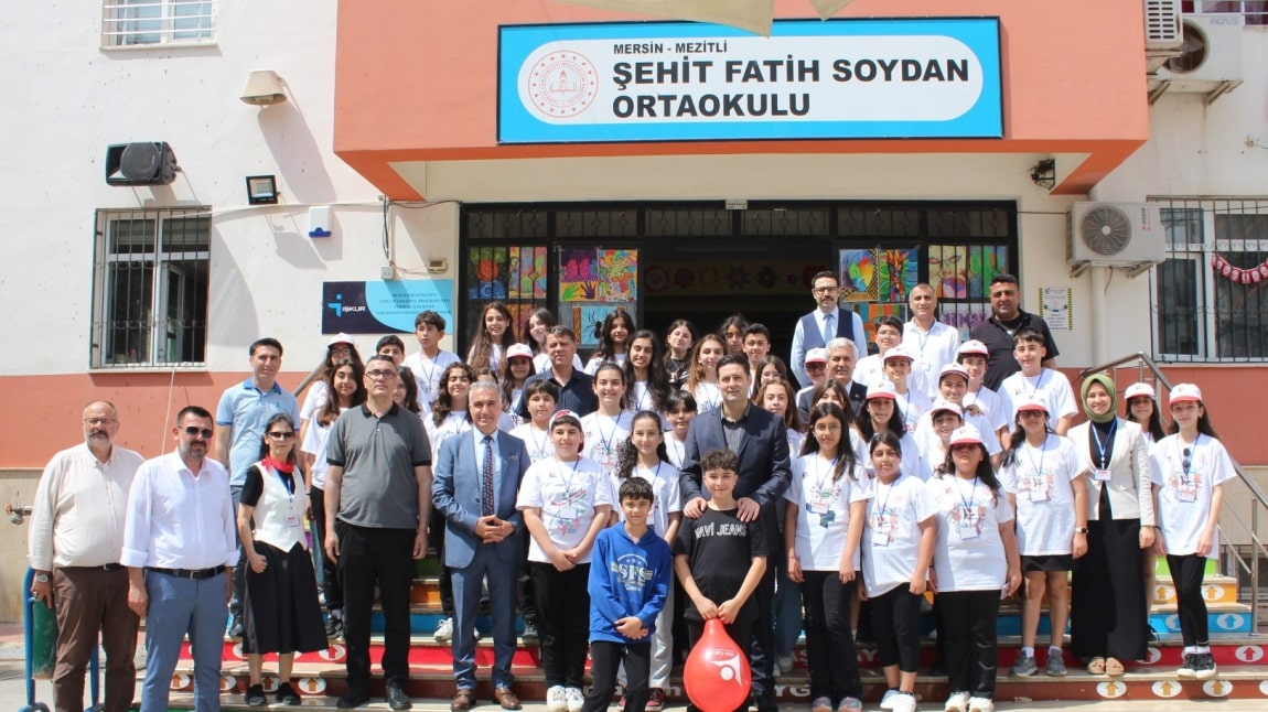 MEZİTLİ KAYMAKAMIMIZ SAYIN TURGAY GÜLENÇ TÜBİTAK 4006 BİLİM FUARIMIZIN AÇILIŞINI YAPTI